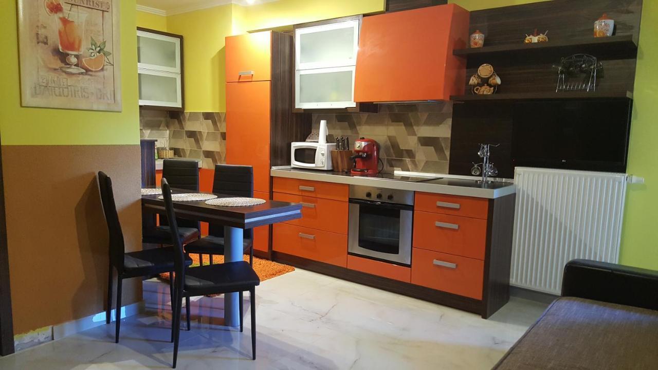Safari Apartman Hajduszoboszlo Ngoại thất bức ảnh